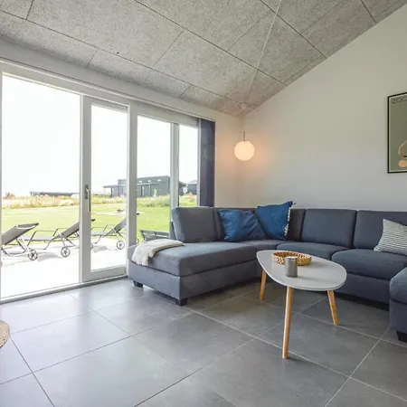 Nyaraló Awesome In With Kitchen